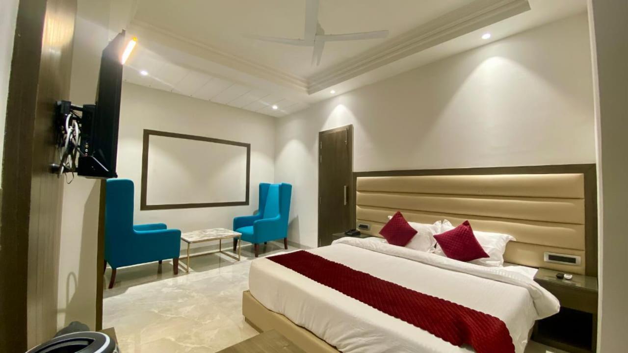 Luxe Resorts - Centrally Heated Air Conditioned Hotel In The Heart Of Kasauli Luaran gambar