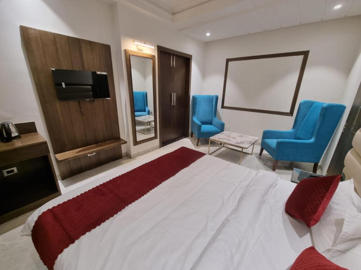 Luxe Resorts - Centrally Heated Air Conditioned Hotel In The Heart Of Kasauli Luaran gambar