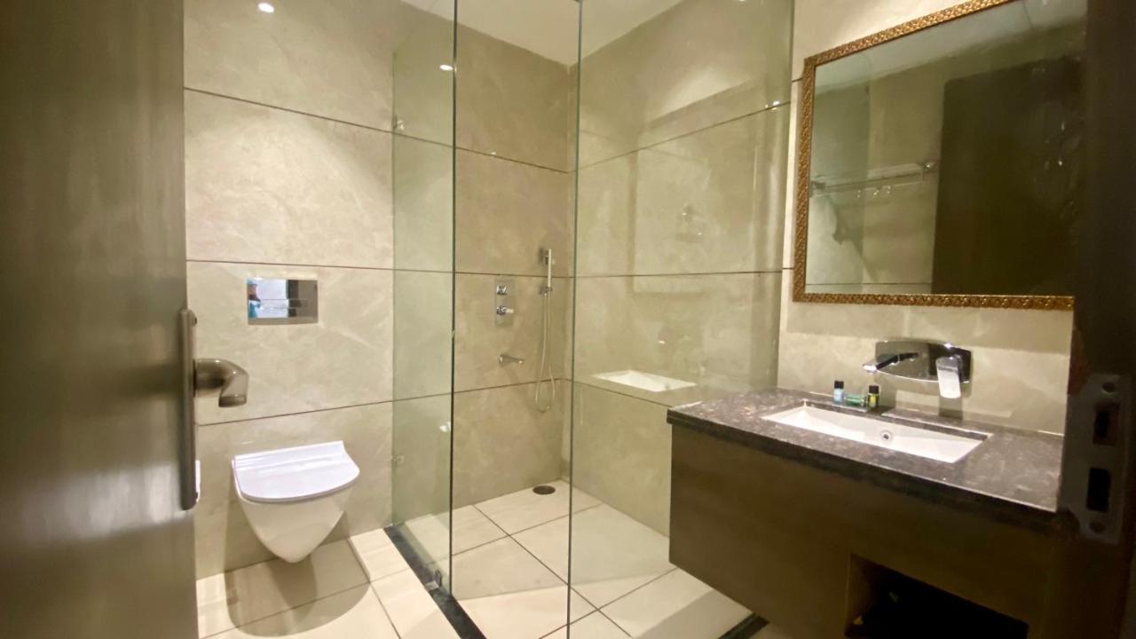 Luxe Resorts - Centrally Heated Air Conditioned Hotel In The Heart Of Kasauli Luaran gambar