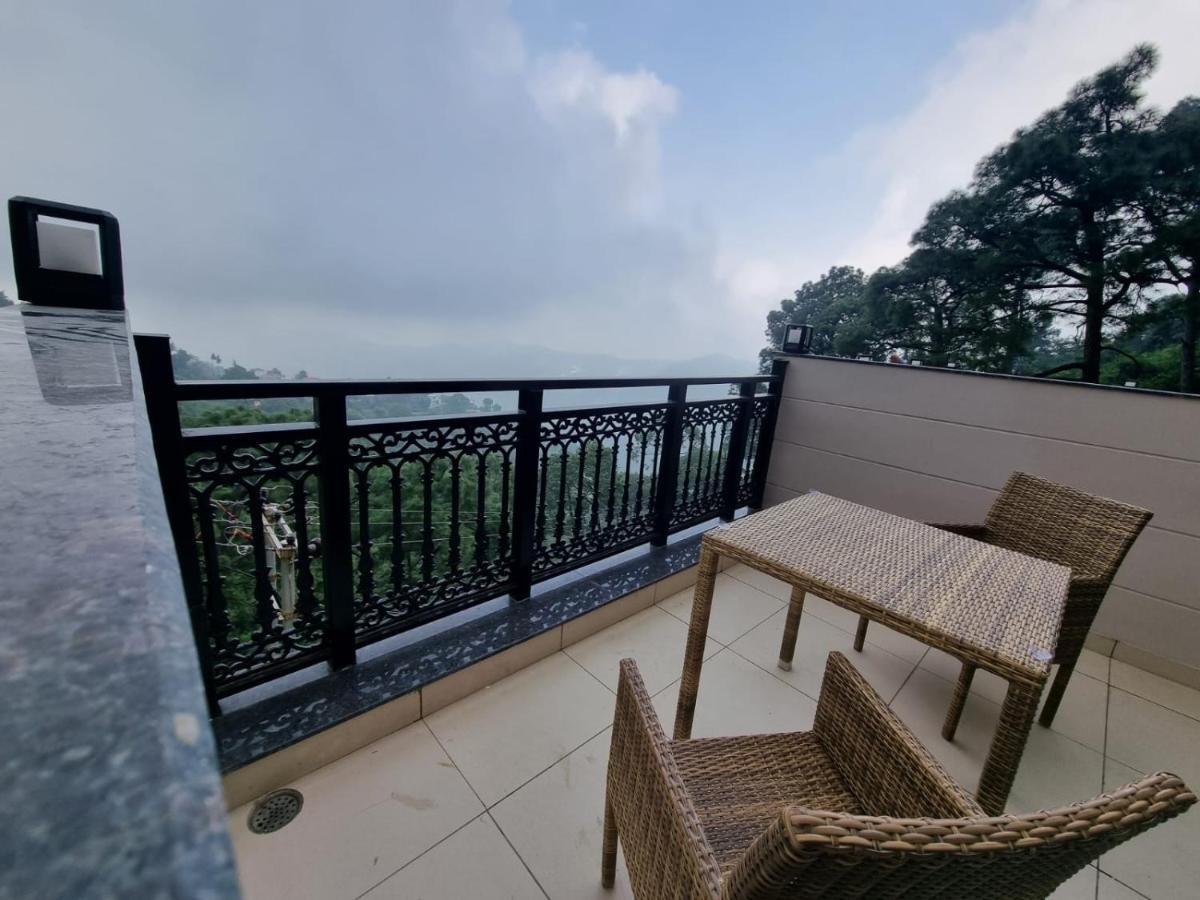 Luxe Resorts - Centrally Heated Air Conditioned Hotel In The Heart Of Kasauli Luaran gambar