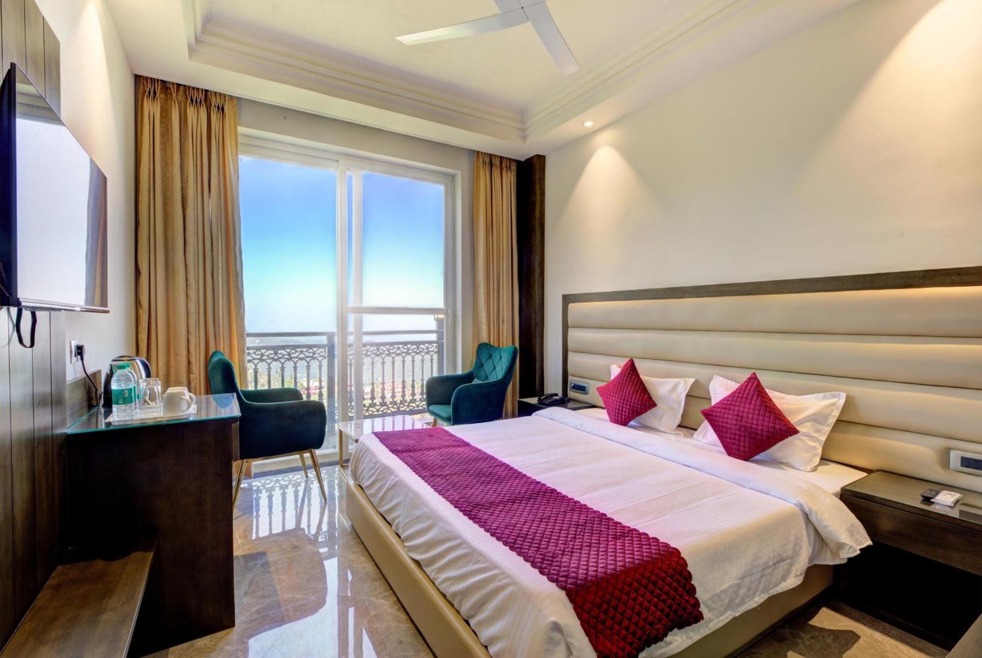 Luxe Resorts - Centrally Heated Air Conditioned Hotel In The Heart Of Kasauli Luaran gambar