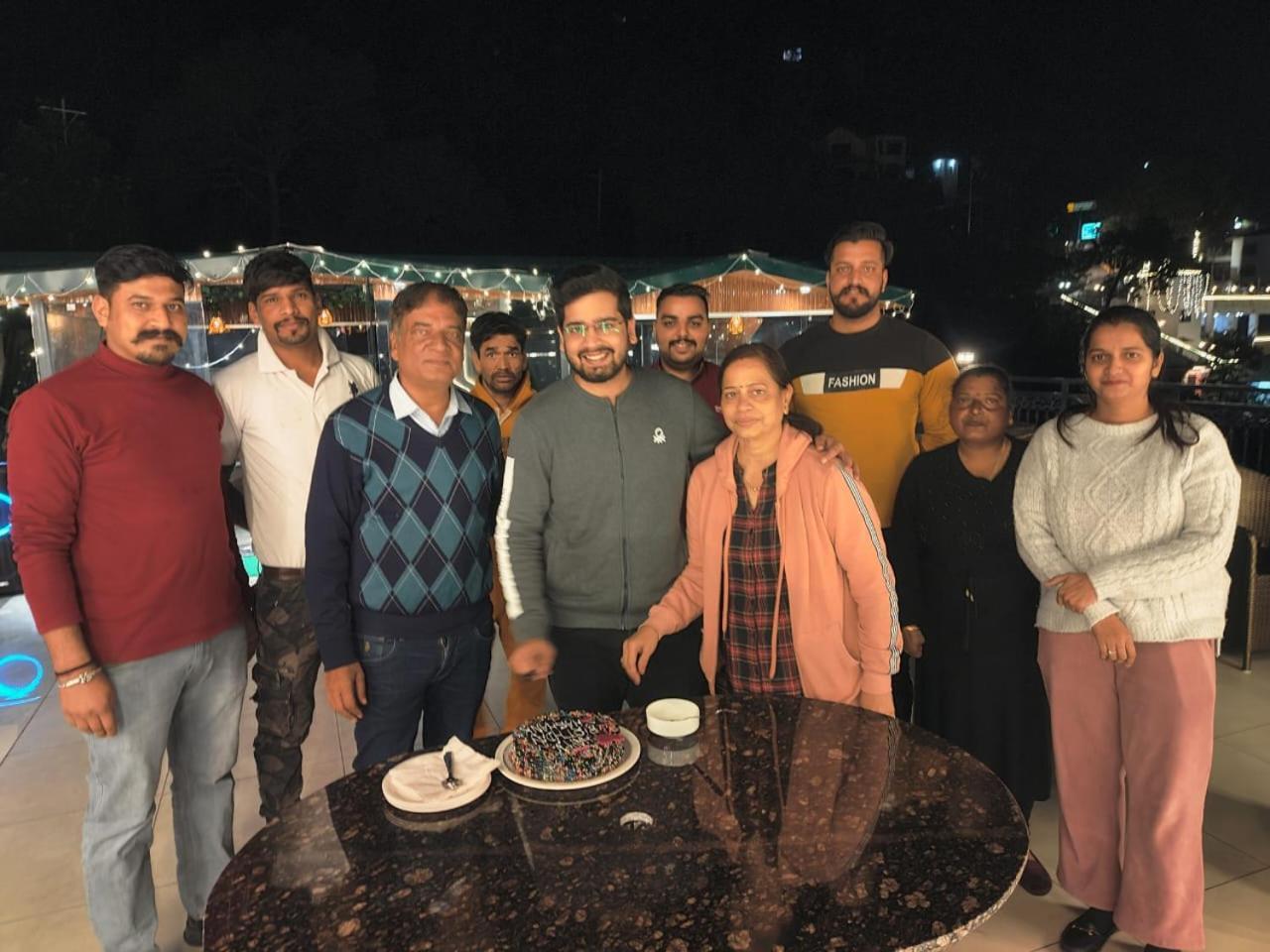 Luxe Resorts - Centrally Heated Air Conditioned Hotel In The Heart Of Kasauli Luaran gambar